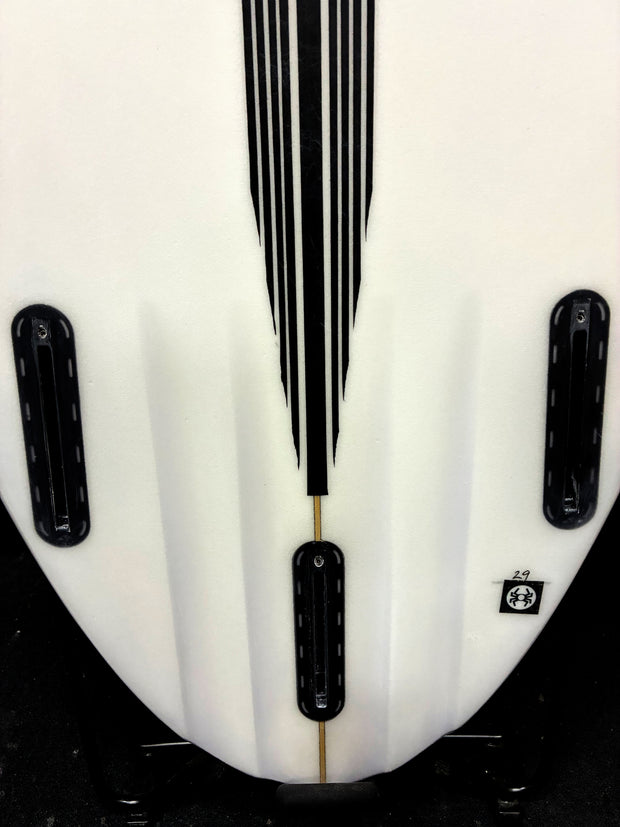 SPYDER SURFBOARDS TWINMAN 5'8" 37725