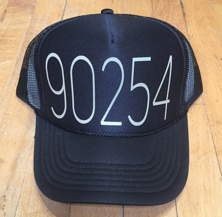 90254 TRUCKER HAT BLACK GOLD
